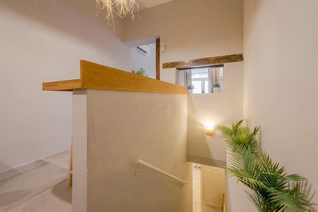 Cool Deluxe Interior Design A 2 Min De Gran Via Apartment Madrid Bagian luar foto
