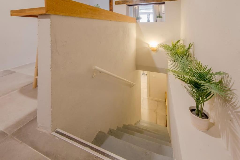 Cool Deluxe Interior Design A 2 Min De Gran Via Apartment Madrid Bagian luar foto