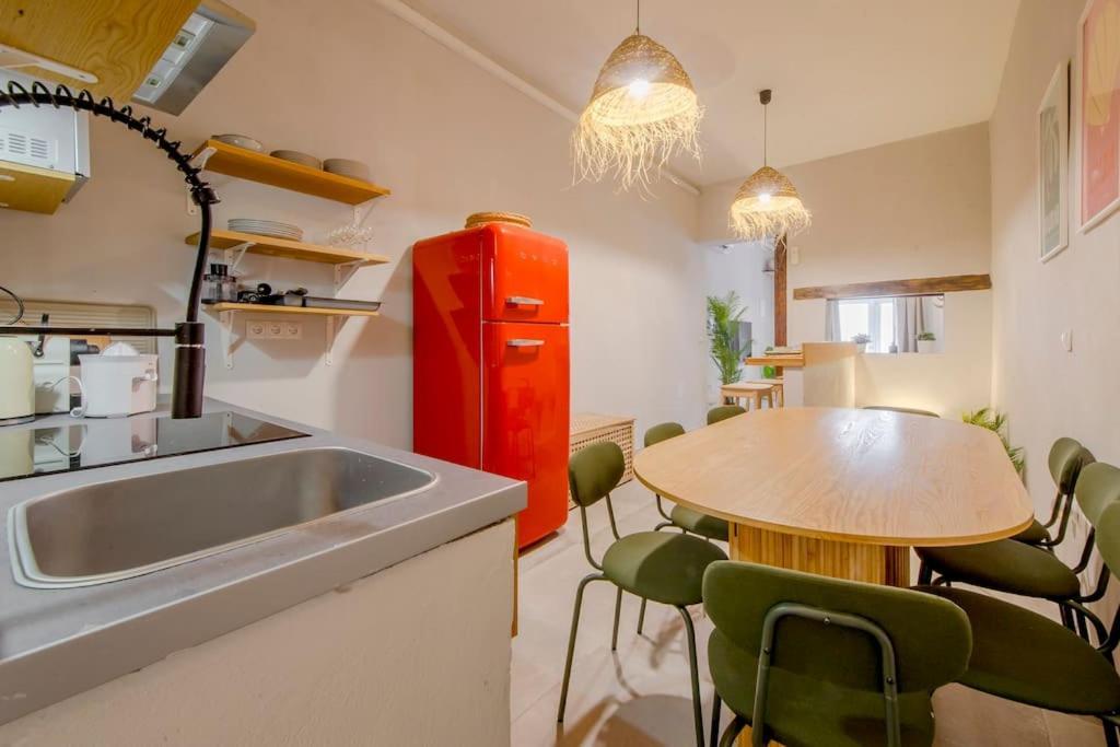 Cool Deluxe Interior Design A 2 Min De Gran Via Apartment Madrid Bagian luar foto