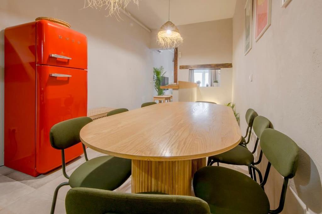 Cool Deluxe Interior Design A 2 Min De Gran Via Apartment Madrid Bagian luar foto