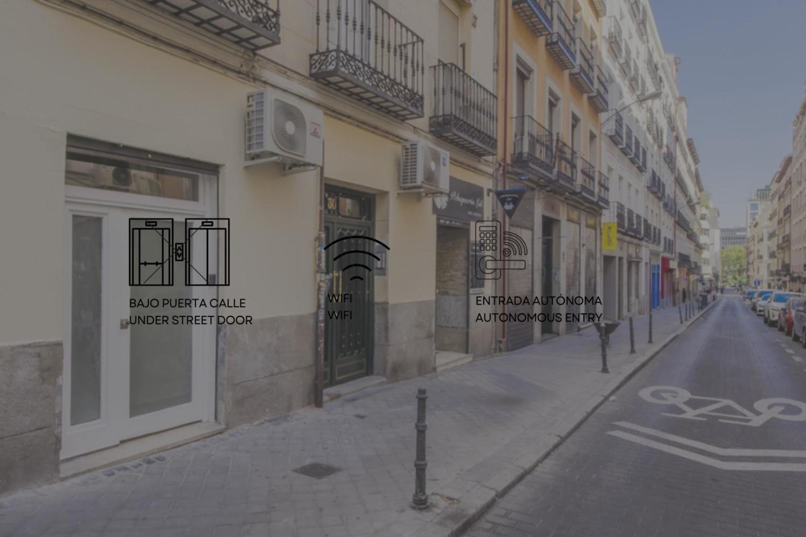 Cool Deluxe Interior Design A 2 Min De Gran Via Apartment Madrid Bagian luar foto